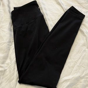 Old Navy Elevate Black Full Length Leggings